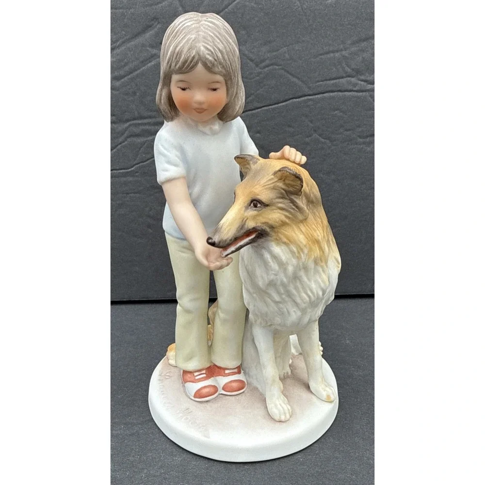 Vintage 1984 France's Hook Good‎ Doggie Figurine Ceramic Dog Numbered Signed